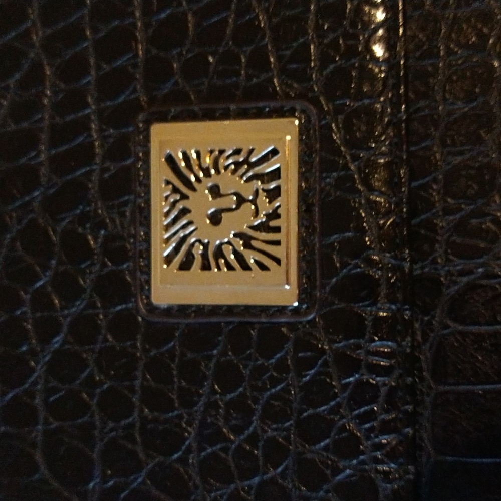 Anne Klein Black Crocodile Embossed Purse With Braided Gold Black Chain Worn 1x - Picture 3 of 6